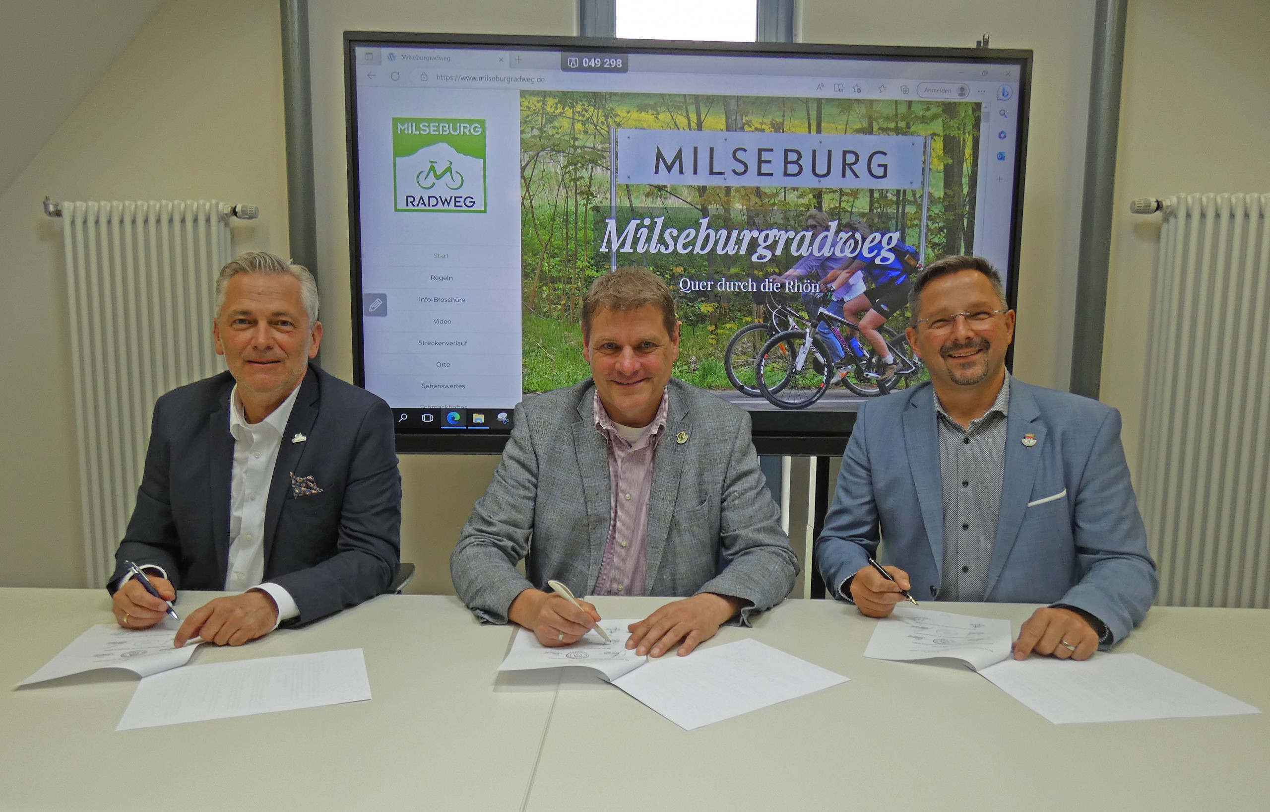 Neue Vereinbarung über die Fortführung der kommunalen Arbeitsgemeinschaft Milseburgradweg